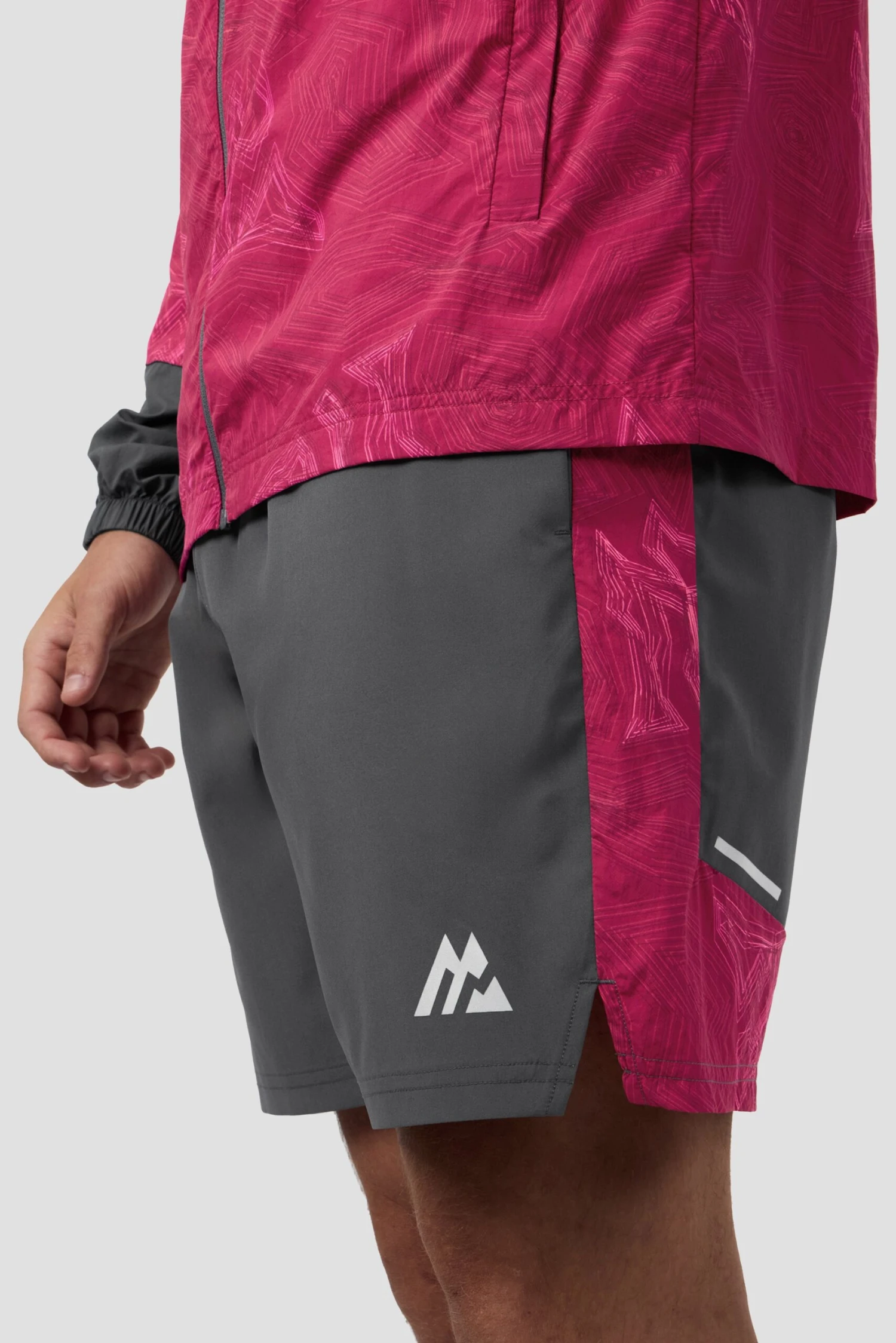 Geo M Print Short - Slate Grey/Cherry 7 Geo M Print Short - Slate Grey/Cherry - Image 7