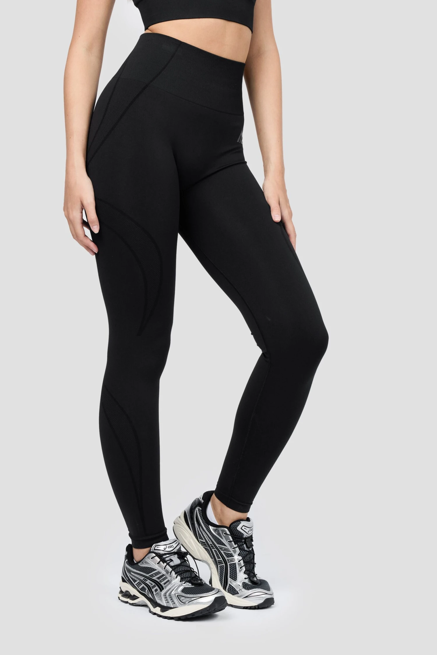 Evolve 2.0 Seamless Legging - Black 3 Evolve 2.0 Seamless Legging - Black - Image 3