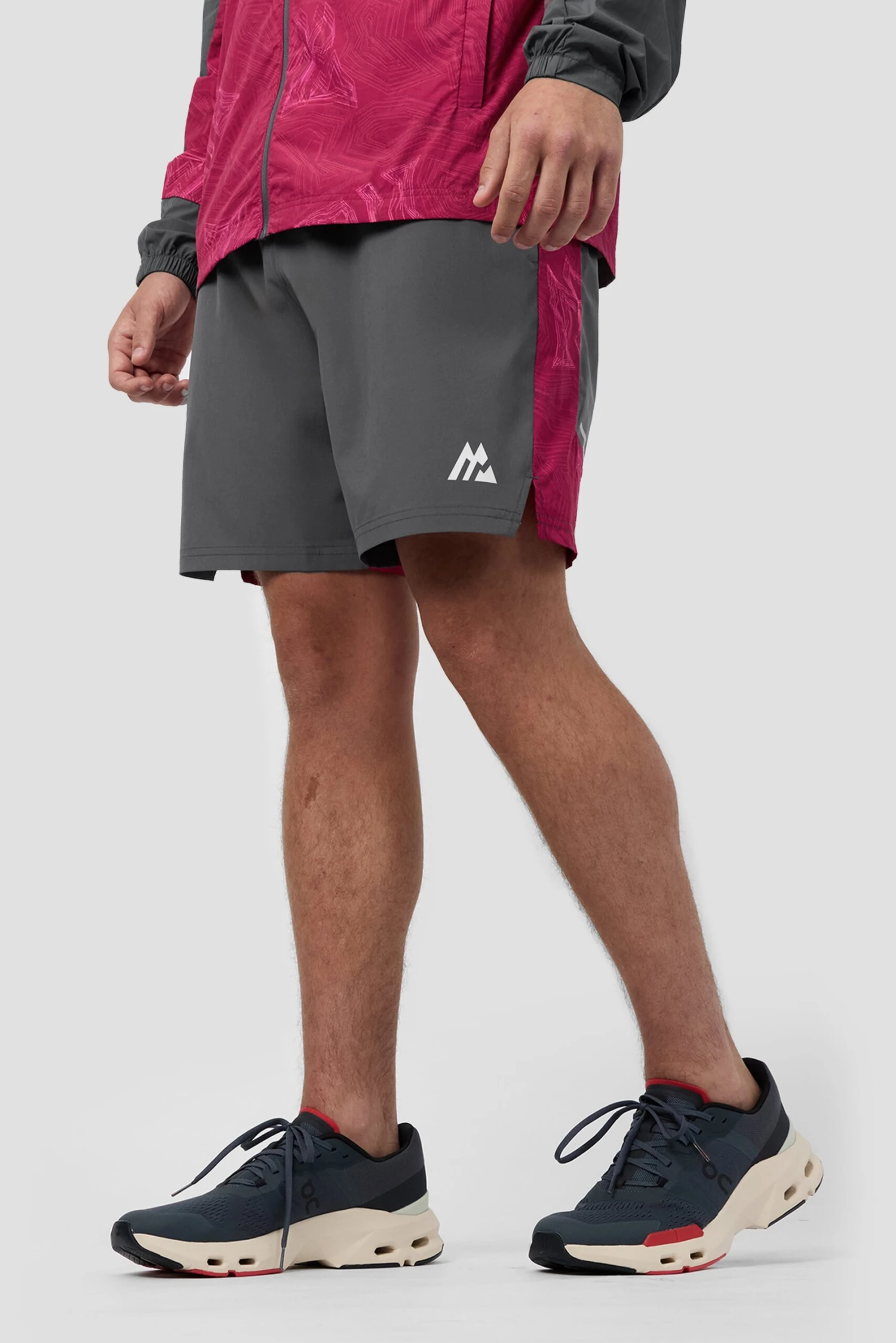 Geo M Print Short - Slate Grey/Cherry 1 Geo M Print Short - Slate Grey/Cherry