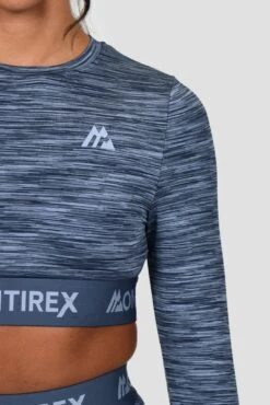 Icon Lite Long Sleeve Crop Top - Deep Indigo/Province/Greyed Indigo -Montirex Sale Store ICON CONTRAST 2.0 CROP DEEP INDIGO PROVINCE GREYED INDIGO logo detail