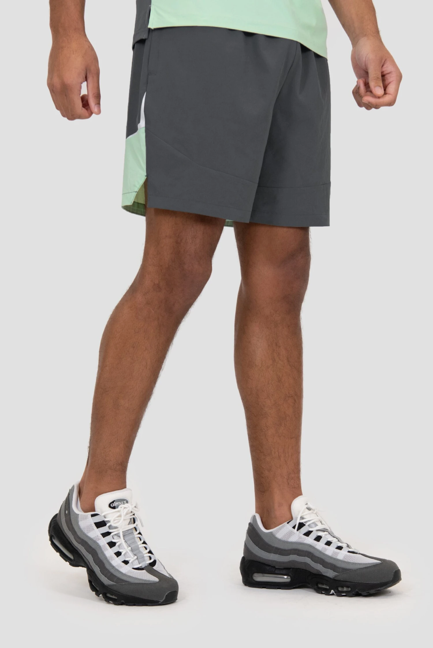 Surge 2.0 Short - Slate Grey/Sea Foam 2 Surge 2.0 Short - Slate Grey/Sea Foam - Image 2