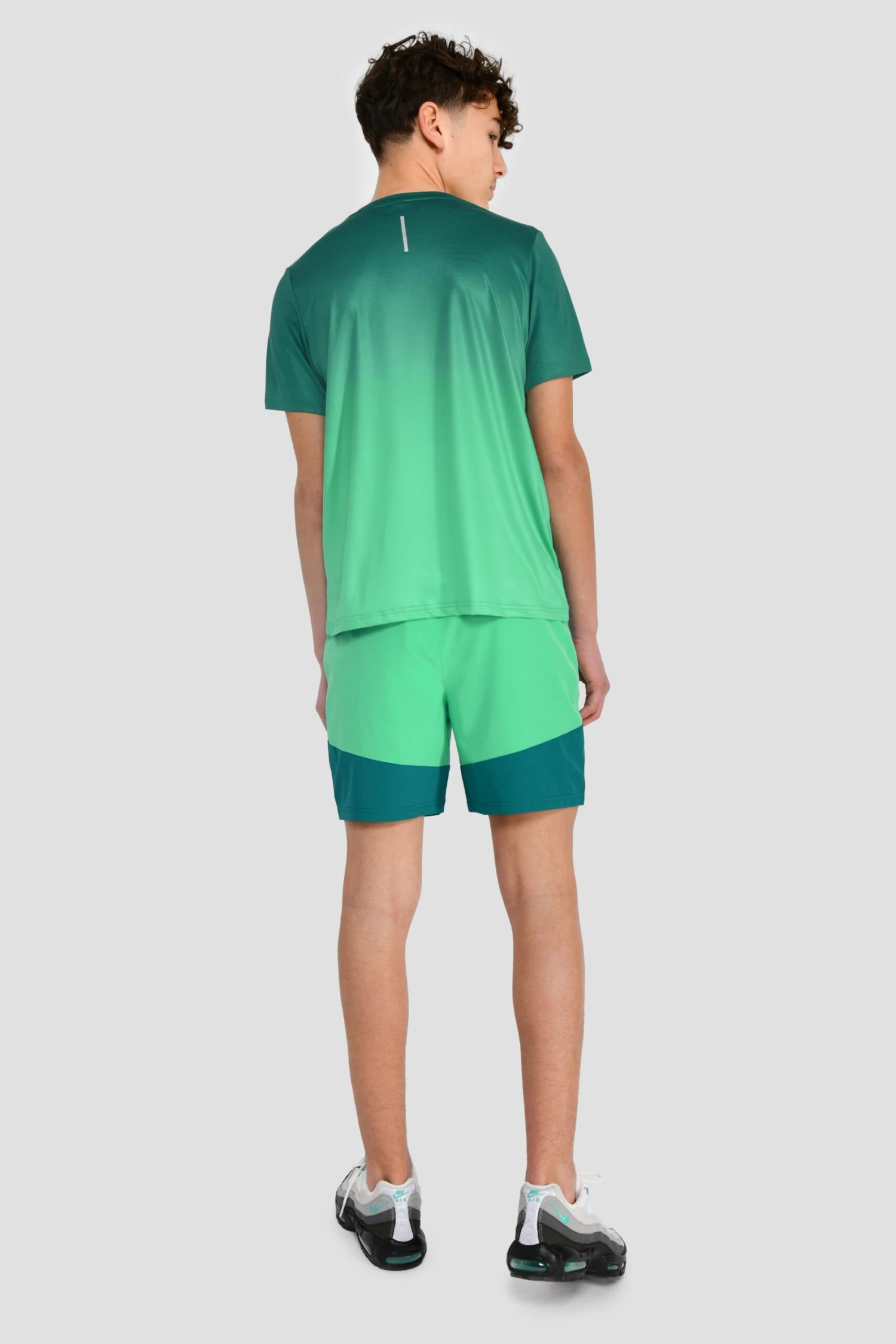 Junior Track Fade T-Shirt - Deep Sea/Mountain Meadow 4 Junior Track Fade T-Shirt - Deep Sea/Mountain Meadow - Image 4