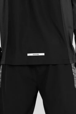 Trail Windbreaker - Black/Grey/White -Montirex Sale Store TRAIL 3.0 WINDBREAKER BLACK BEAUTY ASPHALT MONUMENT CASTLEROCK Back Reflective Detail