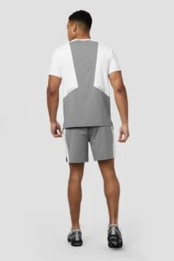 Strike T-Shirt - White/Platinum Grey -Montirex Sale Store fqEG4djztiPuJ 00hhzAQjI8GD6GaPvZL6RD1Jp2FnQ