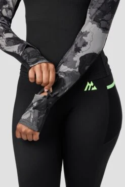 Fusion Print 1/4 Zip - Black/Winter Sky -Montirex Sale Store zo9EaAdIaNRRWcji2hukXAtwEjUiyRHcP5iPhE8FbFw